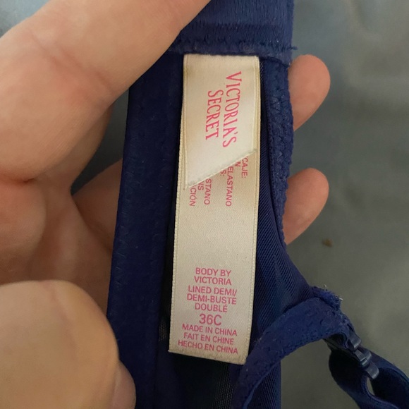 36C Victoria Secret blue lace bra - Picture 3 of 3